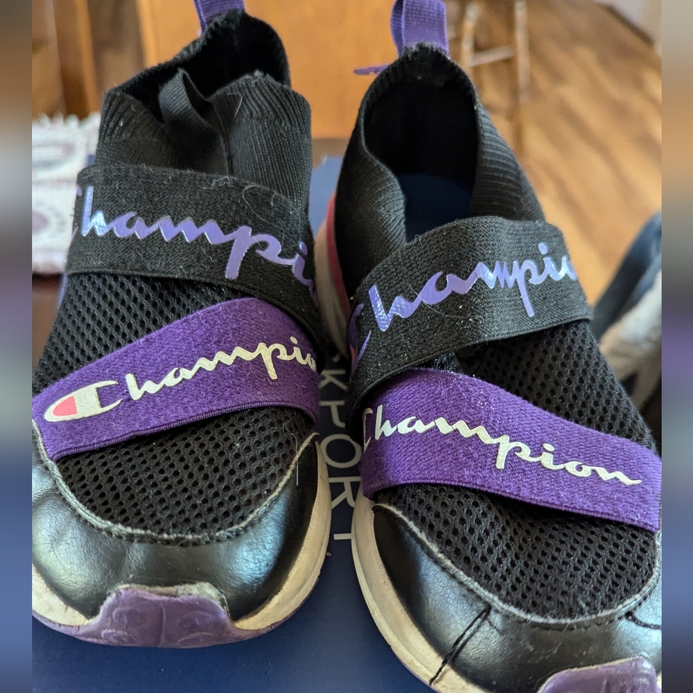 Champion Tennis Ace shoes for girls size 4Y